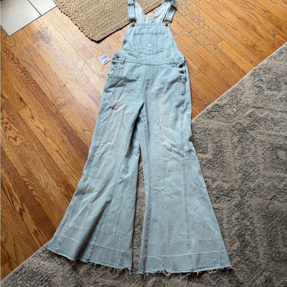 NWT Aaron and Amber Light Blue Denim Overalls Wide Leg size: Large - Picture 2 of 6